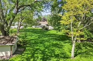 8089 Wesley Dr, Strongsville, OH 44136 - Photo 43