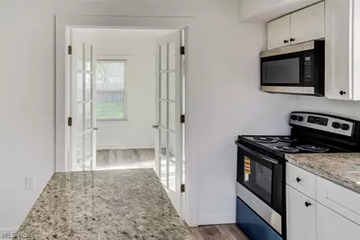 1548 Biltmore Road, Lyndhurst, OH 44124 - Photo 25