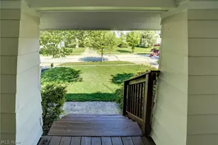 1548 Biltmore Rd, Lyndhurst, OH 44124 - Photo 5