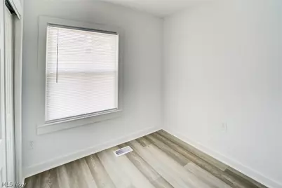 1548 Biltmore Road, Lyndhurst, OH 44124 - Photo 29