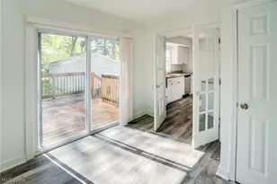 1548 Biltmore Rd, Lyndhurst, OH 44124 - Photo 27