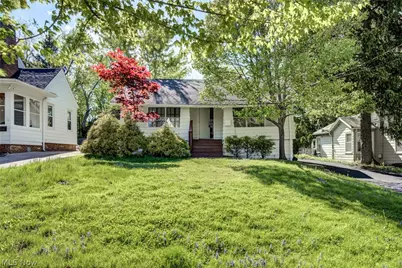 1548 Biltmore Road, Lyndhurst, OH 44124 - Photo 1