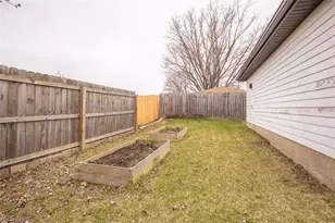 6924 Day Dr, Parma, OH 44129 - Photo 19