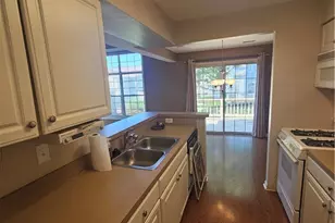 8622 Deerfield Cir, Macedonia, OH 44056 - Photo 9
