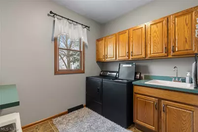 3885 Mount Vernon Boulevard, Barberton, OH 44203 - Photo 17
