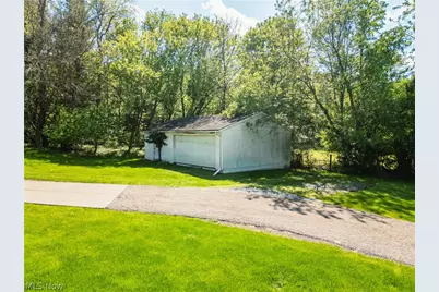 1126 Lanner Street NW, North Canton, OH 44720 - Photo 9