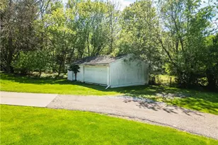 1126 Lanner St NW, North Canton, OH 44720 - Photo 9
