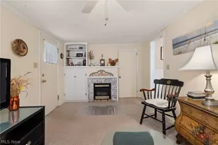 127 E Main St, New London, OH 44851 - Photo 17