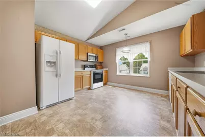 6000 Lake Road W #423, Ashtabula, OH 44004 - Photo 27