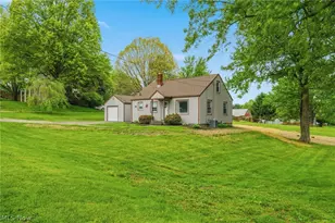 251 Faircrest St SW, Canton, OH 44706 - Photo 3