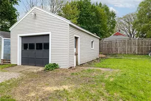 532 Washington Ave, Barberton, OH 44203 - Photo 5