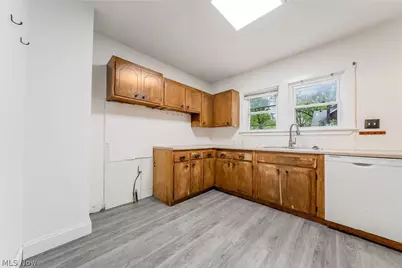 20180 Hillcrest Drive, Euclid, OH 44117 - Photo 17