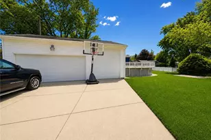 337 Bell Ave, Columbiana, OH 44408 - Photo 5