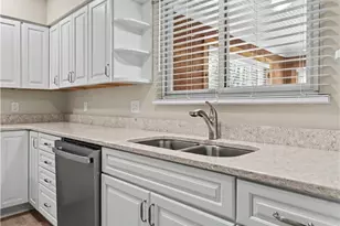 8406 Whippoorwill Rd, Ravenna, OH 44266 - Photo 11
