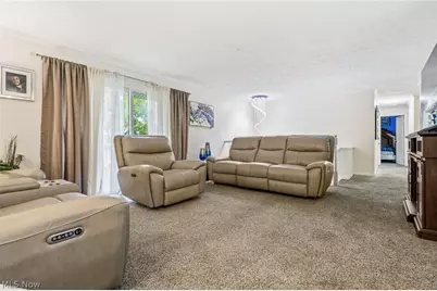 6727 Amsel Avenue NE, Canton, OH 44721 - Photo 9