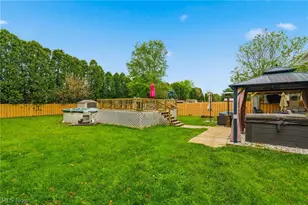6727 Amsel Ave NE, Canton, OH 44721 - Photo 31