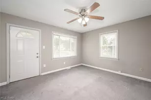 1224 Oakland Ave, Akron, OH 44310 - Photo 9