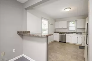 1224 Oakland Ave, Akron, OH 44310 - Photo 11