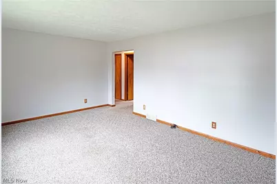 502 Wise Avenue SE, North Canton, OH 44720 - Photo 5