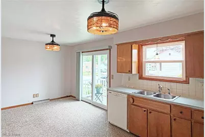 502 Wise Avenue SE, North Canton, OH 44720 - Photo 9