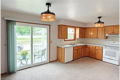 502 Wise Avenue SE, North Canton, OH 44720 - Photo 7