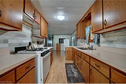 2393 Kinsman Road Northwest, South Bloomfield, OH 44450 - Photo 27