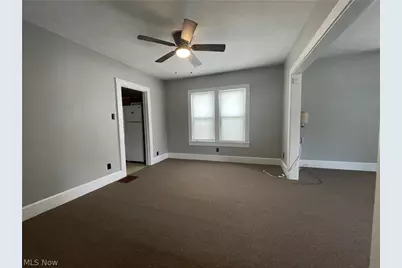 304 Dewey Avenue, Cambridge, OH 43725 - Photo 5