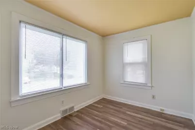 1307 Plymouth Street NW, Massillon, OH 44646 - Photo 13