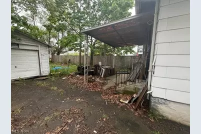 549 Bacon Avenue, Akron, OH 44320 - Photo 5