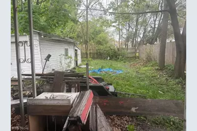 549 Bacon Avenue, Akron, OH 44320 - Photo 21