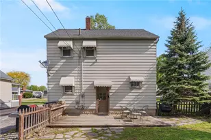 123 Lafayette St, Elyria, OH 44035 - Photo 27