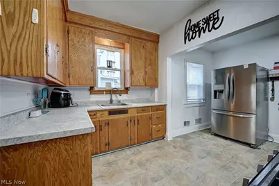 710 Roslyn Avenue SW, Canton, OH 44710 - Photo 11