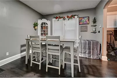 710 Roslyn Avenue SW, Canton, OH 44710 - Photo 9