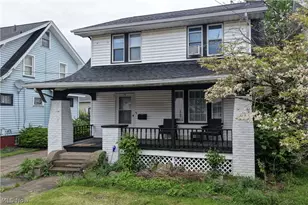 710 Roslyn Ave SW, Canton, OH 44710 - Photo 1