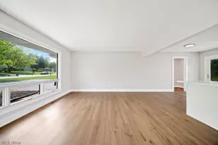 8454 Royal Haven Dr, North Royalton, OH 44133 - Photo 5