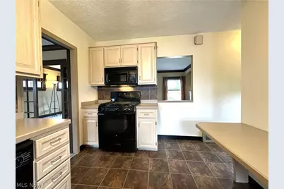 2713 Brookview Boulevard, Parma, OH 44134 - Photo 9