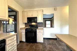 2713 Brookview Blvd, Parma, OH 44134 - Photo 9