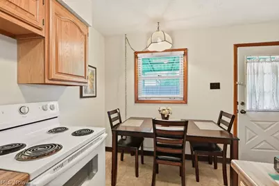 39 Castle Drive, Stow, OH 44262 - Photo 5