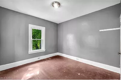 889 E 143rd Street, Loveland, OH 44110 - Photo 9