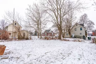 1318 4th Street NE, Canton, OH 44704 - Photo 23