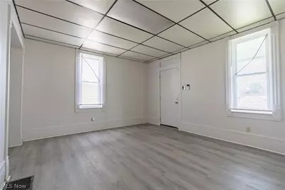 1318 4th Street NE, Canton, OH 44704 - Photo 3