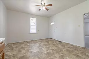1318 4th St NE, Canton, OH 44704 - Photo 11