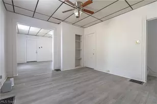 1318 4th St NE, Canton, OH 44704 - Photo 7