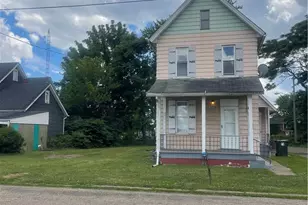 1318 4th St NE, Canton, OH 44704 - Photo 1
