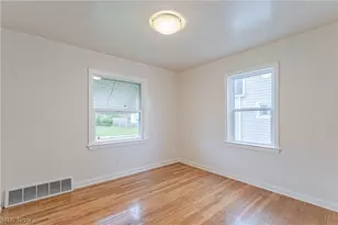 10800 Vernon Ave, Garfield Heights, OH 44125 - Photo 13