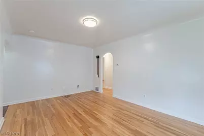 10800 Vernon Avenue, Garfield Heights, OH 44125 - Photo 5