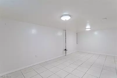 10800 Vernon Avenue, Garfield Heights, OH 44125 - Photo 19