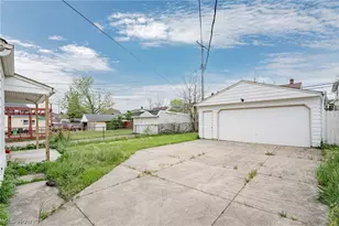 10800 Vernon Ave, Garfield Heights, OH 44125 - Photo 23