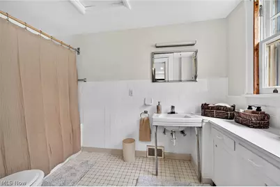 13540 Elbur Lane, Oakwood, OH 44107 - Photo 13