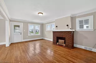 4874 E 95th St, Garfield Heights, OH 44125 - Photo 3